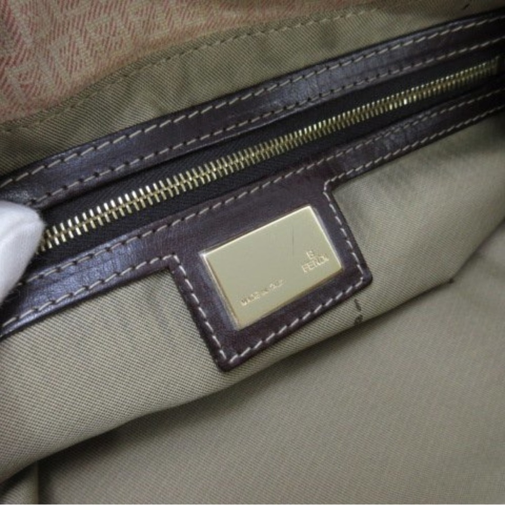 FENDI Mamma Baguette - Pink in Glitter - Picture 8 of 10